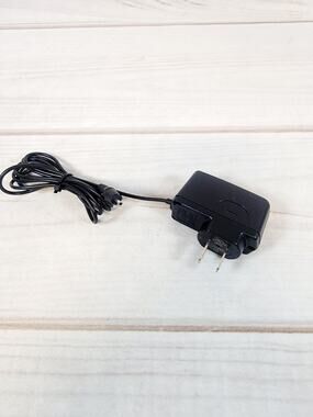 Genuine Sanyo SCP-14ADT Power Supply AC Adapter Output 5.1V 800mA